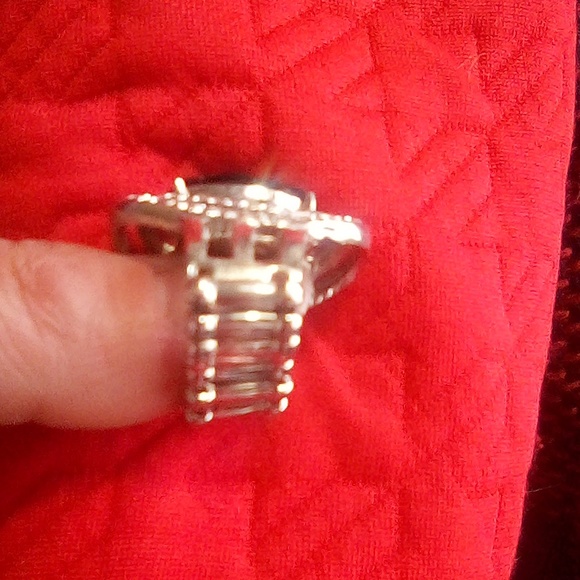 Elastic Diamond/Black stone Ring - Picture 2 of 3